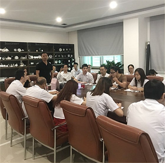 澤亞咨詢之熱烈祝賀翔順光學(xué)調(diào)研報(bào)告陳述會(huì)議順利召開