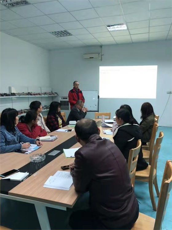 LF鞋業(yè)產(chǎn)量攻關(guān)出成果