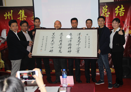 通過澤亞管理咨詢團(tuán)隊(duì)，集美實(shí)現(xiàn)了從家庭管理模式到正規(guī)管理模式的轉(zhuǎn)變