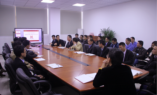 在澤亞的帶領(lǐng)下，幫助星光夯實了管理基礎(chǔ)